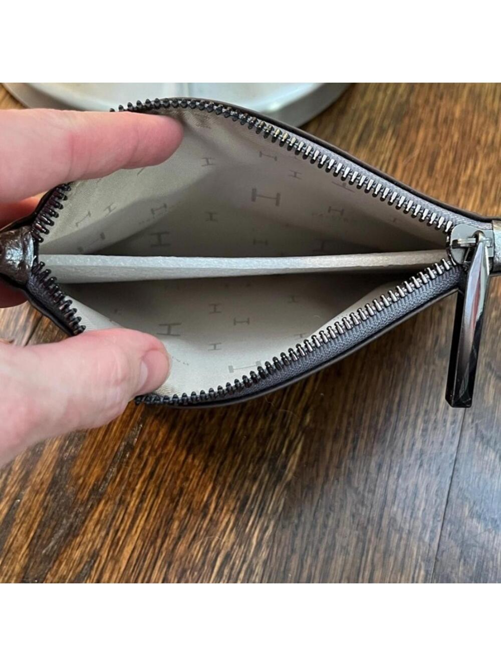 NWOT H by Halston Silver Pebble Textured Zip Pouch Clutch - Picture 2 of 5